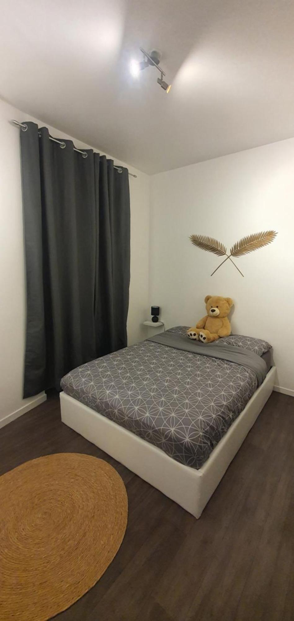 Lumineux & Convivial Apartment Бурж Екстериор снимка