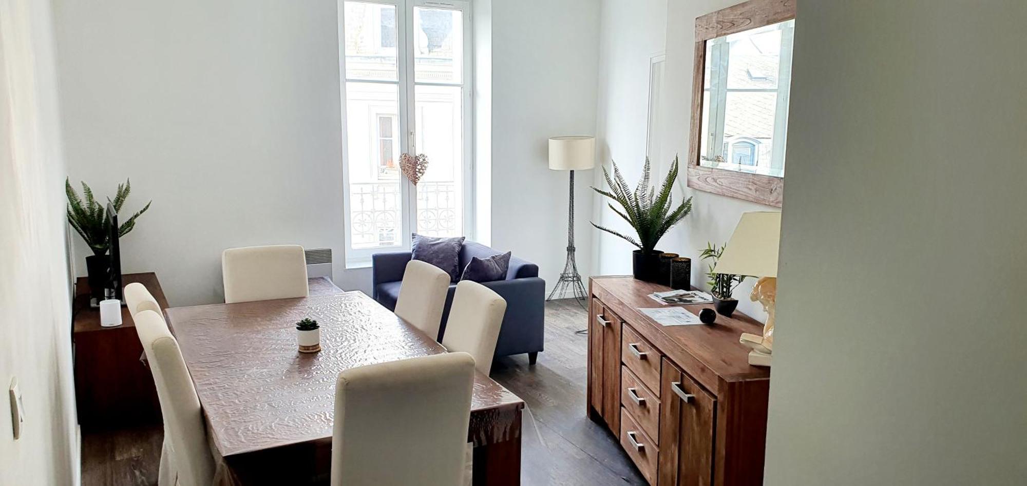 Lumineux & Convivial Apartment Бурж Екстериор снимка